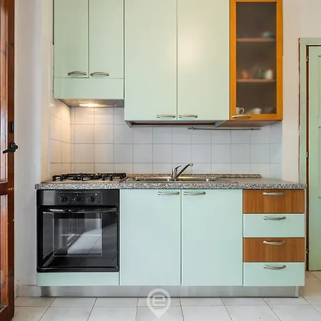 Relaxing Sunlit Getaway דירה