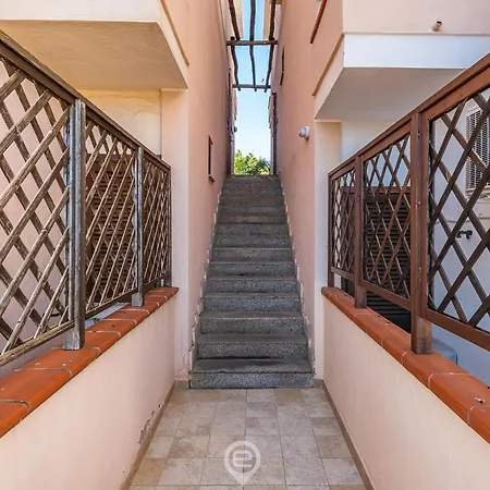 Relaxing Sunlit Getaway