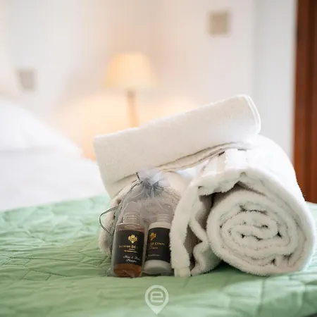 Relaxing Sunlit Getaway *