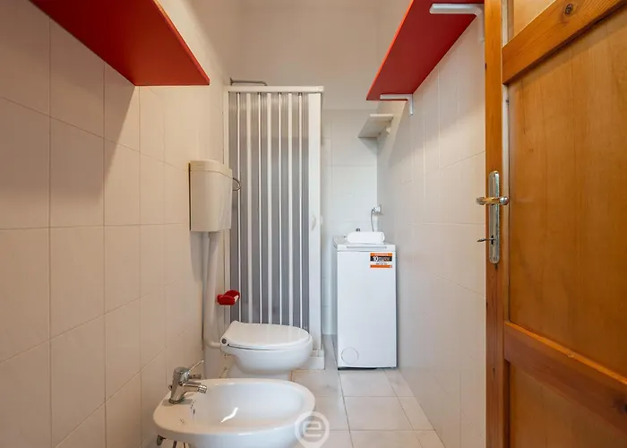 Relaxing Sunlit Getaway