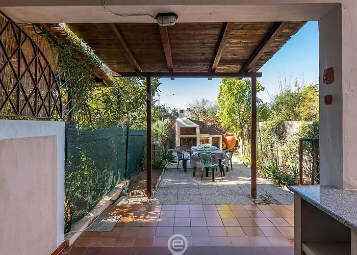 דירה Relaxing Sunlit Getaway *