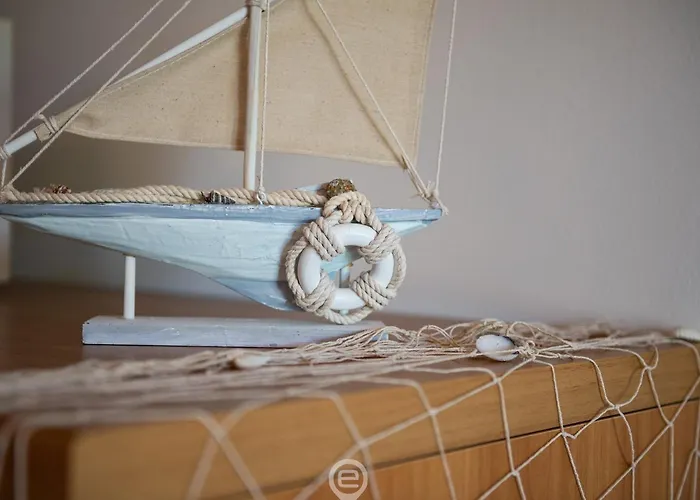 Relaxing Sunlit Getaway