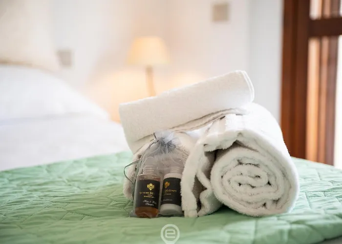 Relaxing Sunlit Getaway *