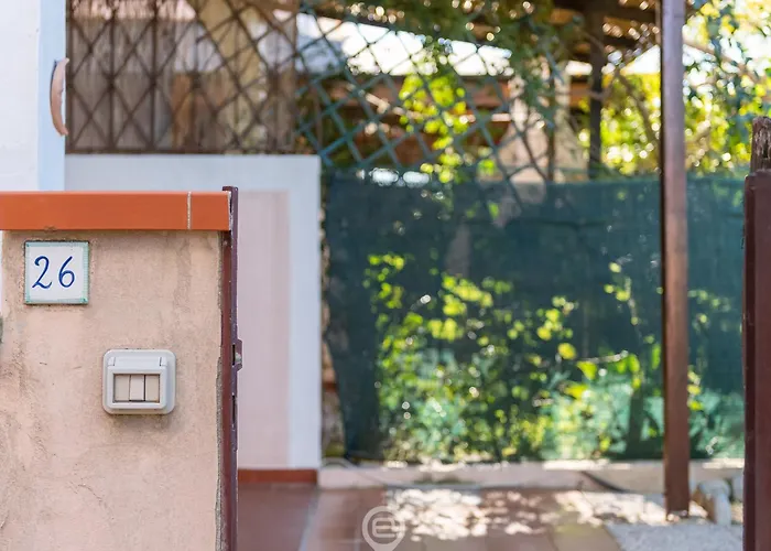 Relaxing Sunlit Getaway * Villasimius